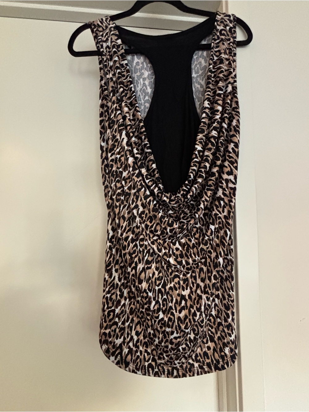 Sleeveless Leopard Print Top - Black & Tan
